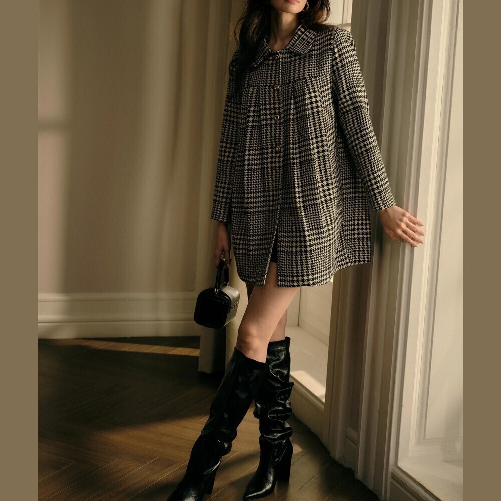 Black and White Houndstooth Collared Button Front Pleated Swing Coat